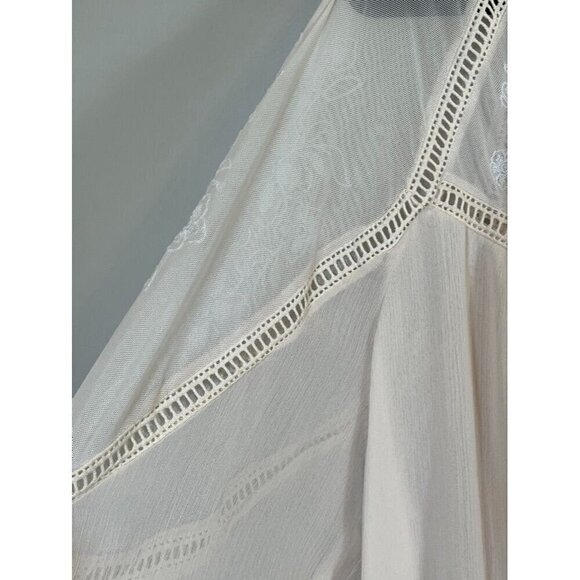 Torrid Floral Top 4X Ivory Crinkle Embroidered Boho Western Retro Indie Folk 80s - Picture 4 of 16